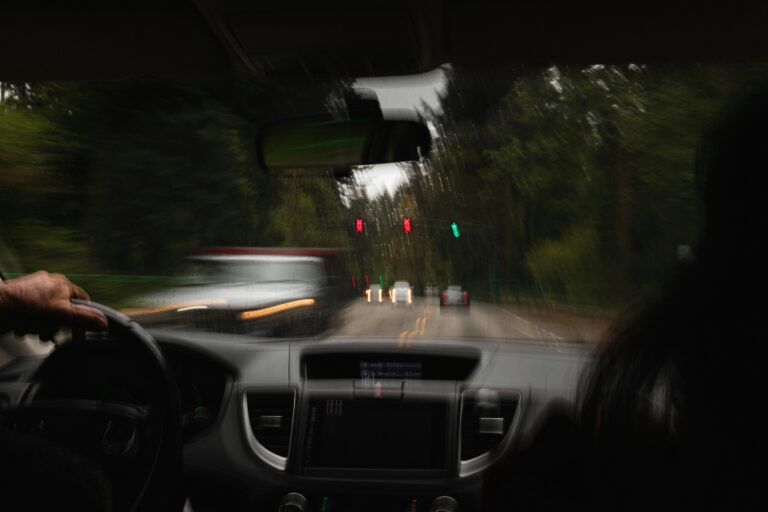 Opilý Řidič Zničil Klasické Auto a Další Vozidla